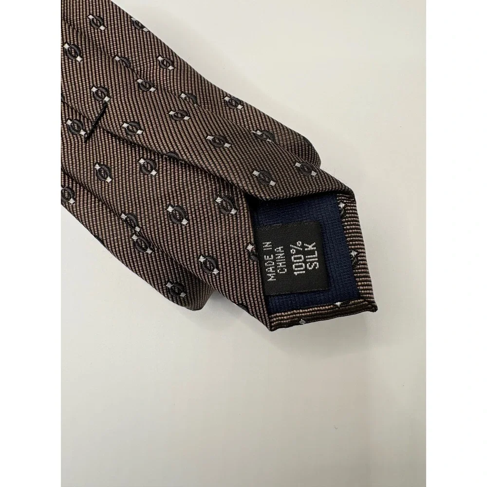 Michael Kors Mens Silk Necktie Brown Geometric Pattern Silk Tie 3.25 Inch Width